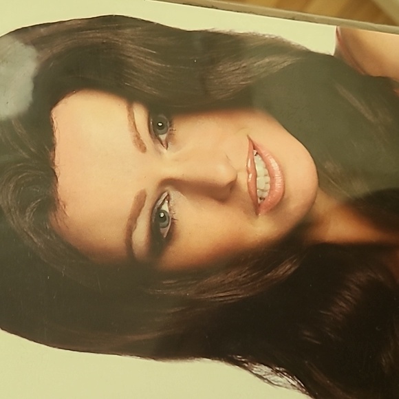 Siren mocha Brown wicked wigs 26-in length NWT - Picture 6 of 6